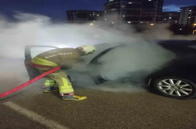 Arsuz’da otomobil yangını
