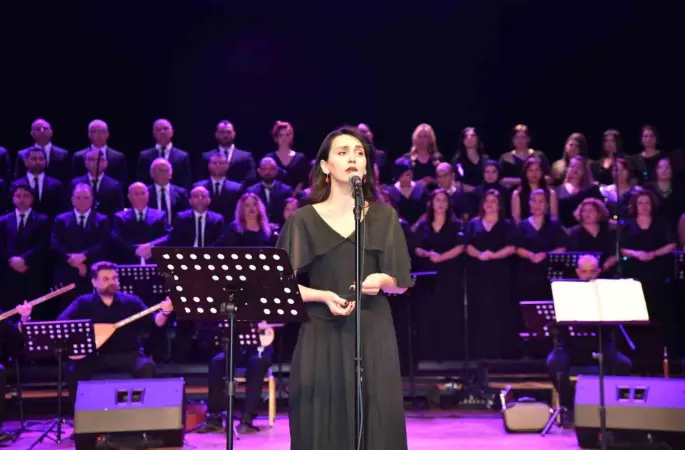 Aşık Mahzuni türkülerle anıldı
