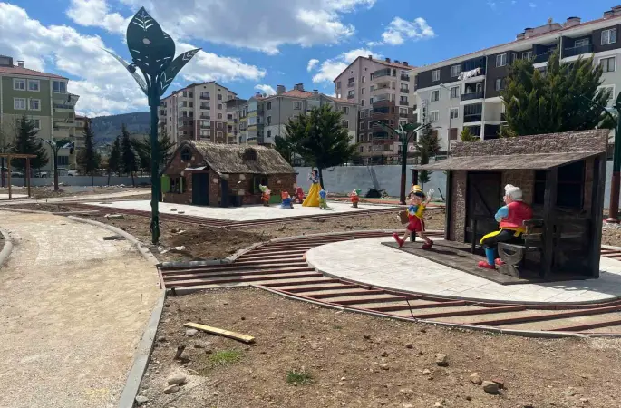 Atıl alandan masal dünyasına Tomurcuk Masal Parkı
