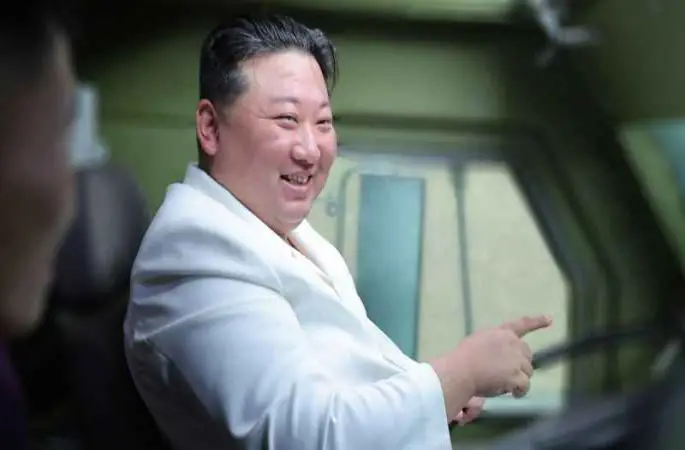 Kuzey Kore Lideri Kim'den füze üretimini artırma talimatı