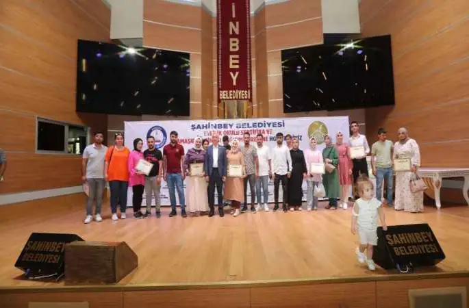 Evlilik Okulu´nda eğitim gören 312 çift sertifikasını aldı