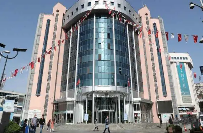 İzmit Belediyesi işçisine yüzde 22 ek zam