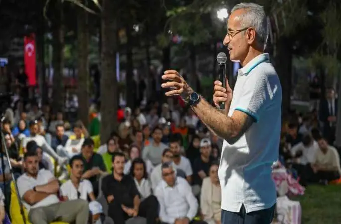 Ulaştırma ve Altyapı Bakanı Abdulkadir Uraloğlu: “Tarihi bilip ders almazsak tekerrür edecektir”