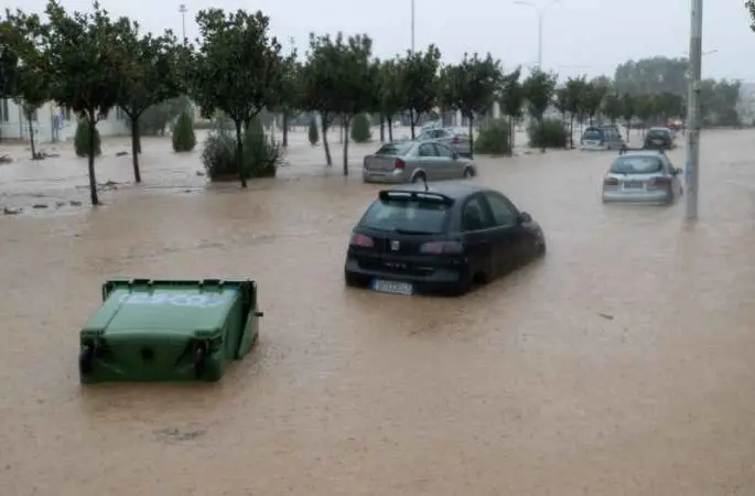 Yunanistan’daki selde ölü sayısı 3’e yükseldi