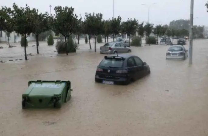 Yunanistan’daki selde can kaybı 4’e ulaştı