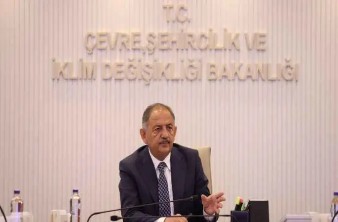 Bakan Özhaseki: "Tertemiz bir hava için canla başla çalışıyoruz"
