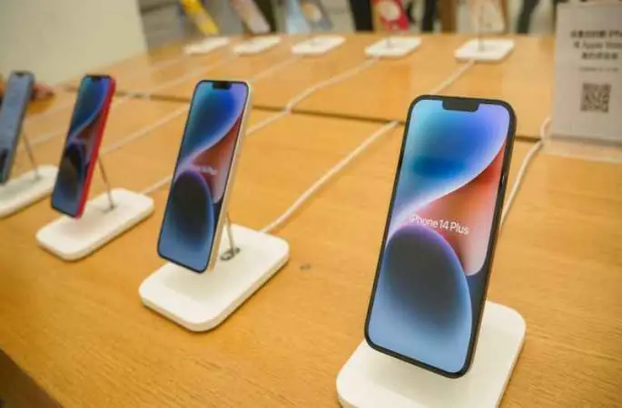Apple, iPhone’nun yasaklandığı Çin’de 200 milyar dolar kaybetti