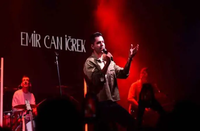 Emir Can İğrek: "Ali Cabbar şarkısının başına gelmeyen kalmadı"