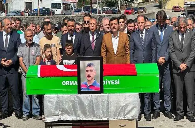 Göçükte hayatını kaybeden madenci Ramazan Yıldırım son yolculuğuna uğurlandı