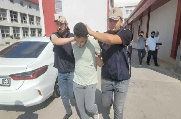 FETÖ’den 6 yıl 3 ay hapis cezasıyla aranan eski komiser yakalandı