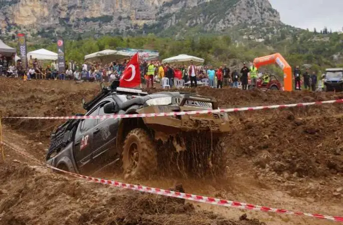 Mersinde Off-Road rüzgarı esti