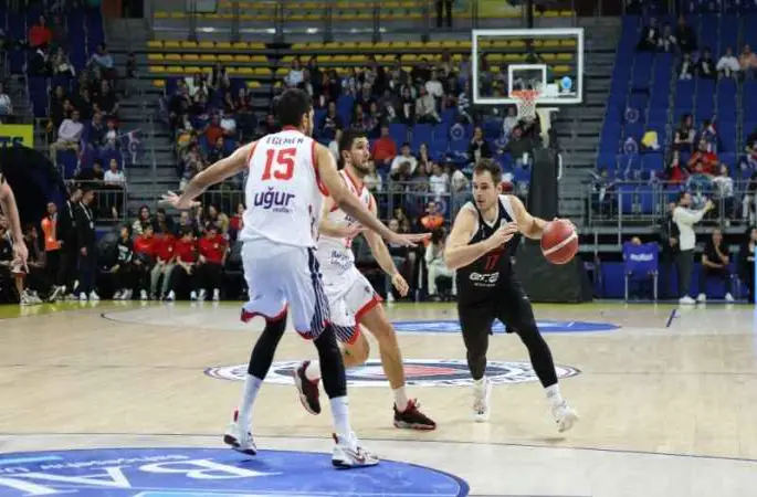 Bahçeşehir Koleji: 88 - ERA Nymburg: 89