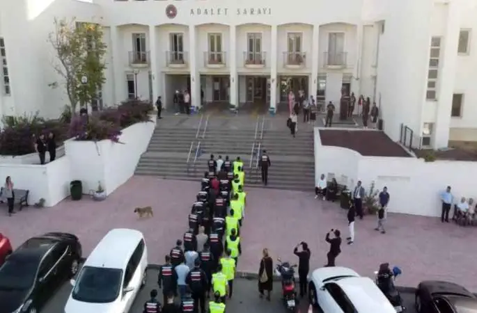 Germiciler grubuna ‘Kafes’ operasyonu: 10 tutuklama