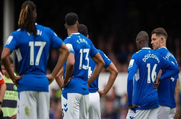 Everton'a 10 puan silme cezası verildi