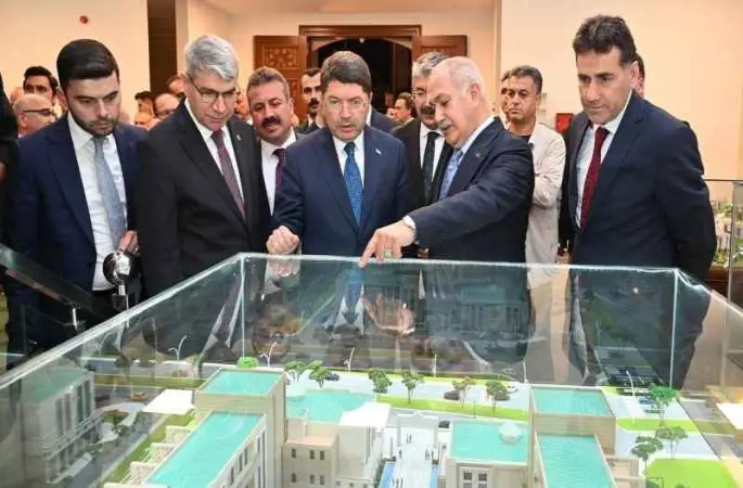 Adalet Bakanı Tunç, Osmaniye’de