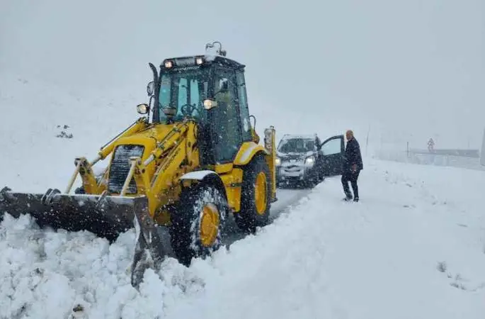 Meteoroloji uyarmıştı: Kars’ta yoğun kar yağışı
