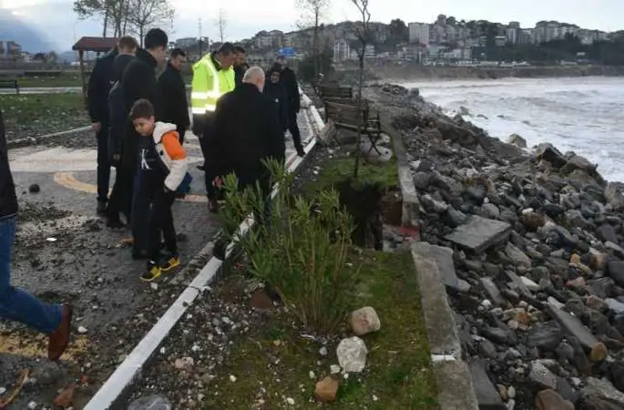 Alaplı Sahil Park’ta büyük hasar meydana geldi