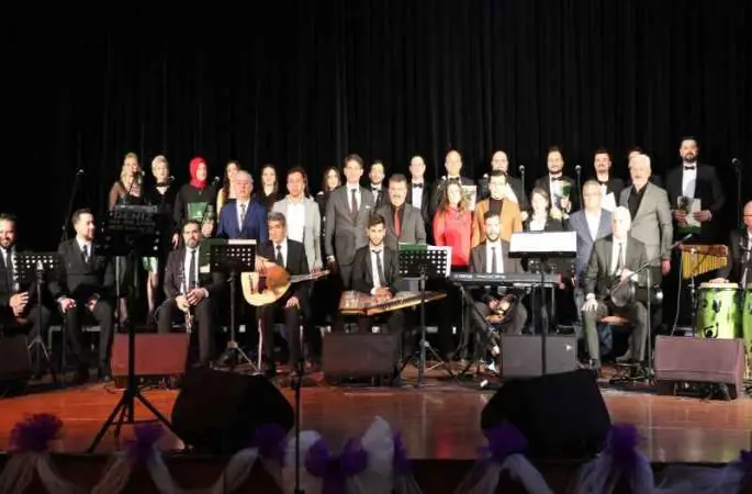 Öğretmenler Günü konseri Gazzeli annelere ithaf edildi