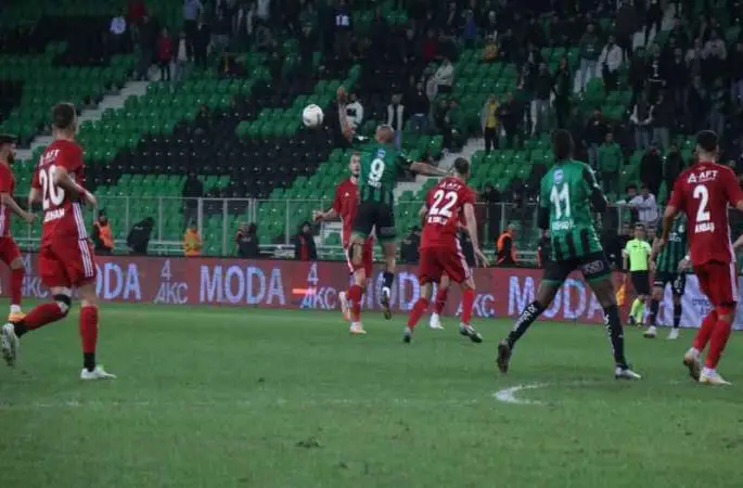 Trendyol 1. Lig: Sakaryaspor: 2 - Erzurumspor FK: 2