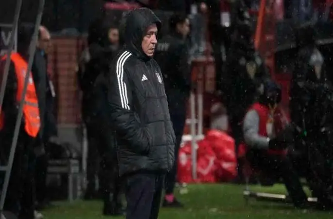 Fernando Santos'tan Pendikspor'a karşı 4 değişiklik