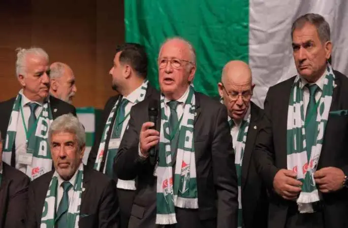 Sinan Bür: "Gençlerle ligde kalacağız"