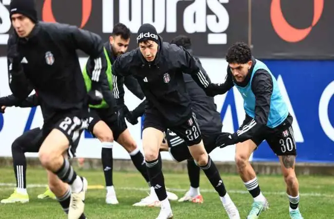 Beşiktaş, Trabzonspor maçına hazırlıklarına 1 gün aradan sonra başladı