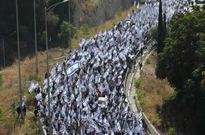 İsrail’de yargı reformuna karşı yürüyüş: On binlerce kişi Kudüs’e yürüdü
