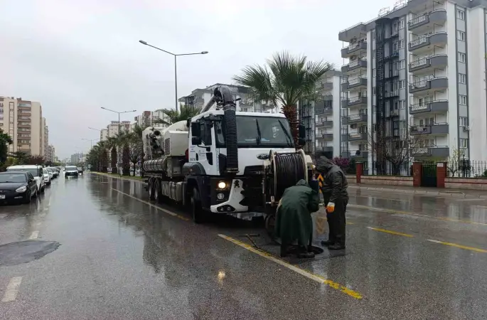 Aydın Büyükşehir Belediyesi ve ASKİ ekipleri yapışa karşı teyakkuzda
