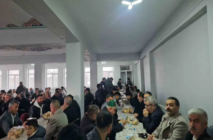 Aydınlar beldesinde bayram geleneği bozulmadı
