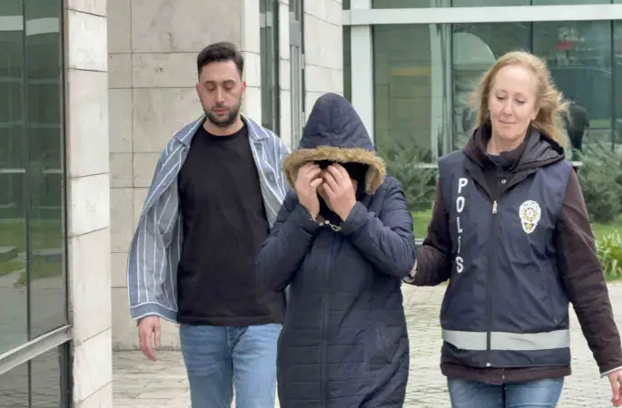 Aynı kuyumcudan iki kez altın çalan kadın tutuklandı
