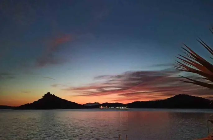 Ayvalık sahilinde gün batımı böyle görüntülendi
