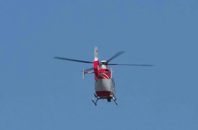 Bahçesaray’da 40 yaşındaki hasta ambulans helikopter ile Van’a getirildi
