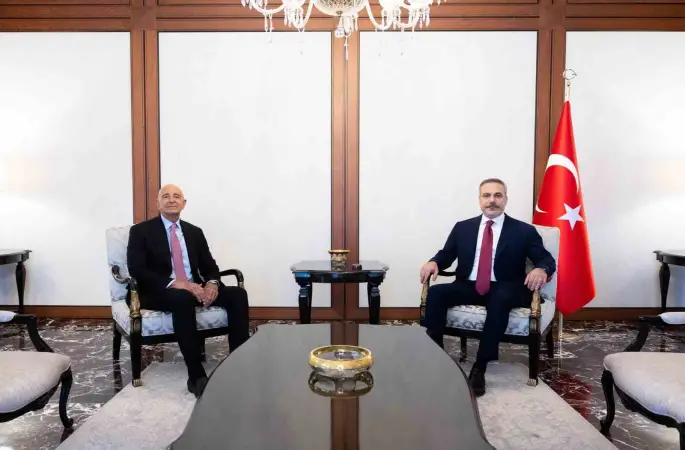 Bakan Fidan, ABD’nin Suriye Temsilcisi Barrack’ı kabul etti
