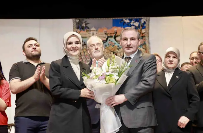 Bakan Göktaş: "Aileyi değersiz kılan programlardan vatandaş çok şikayetçi"
