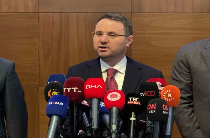 Bakan Gürlek: ’’Türkiye tüm olumsuzluklara rağmen istikrarını koruyan ve güçlenmeye devam eden bir ülkedir’’
