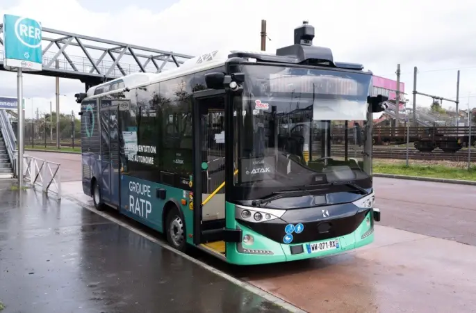 Bakan Kacır: "Türkiye, Avrupa’nın en büyük otobüs üreticisi"
