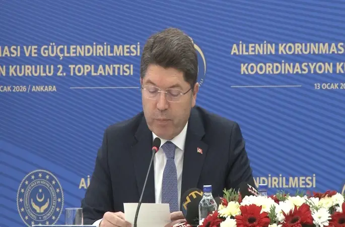 Bakan Tunç: "Başta cinsiyetsizleştirme olmak üzere değerlerimizi aşındırarak yok etmeyi amaçlayan akımlara karşı gerekli tüm önleyici adımları atacağız"
