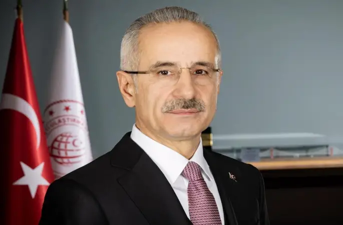 Bakan Uraloğlu: "İran, Irak, Suriye, Lübnan ve Ürdün seferleri 6 Mart tarihine kadar iptal edildi"
