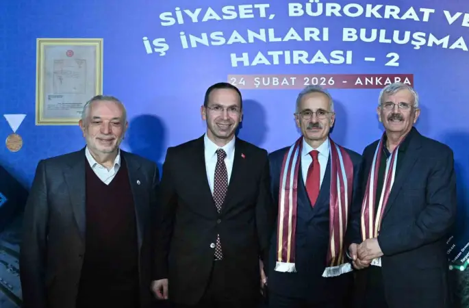 Bakan Uraloğlu: "Trabzon’umuzun ulaşım ve iletişim altyapısına 260 milyar liranın üzerinde yatırım gerçekleştirdik"
