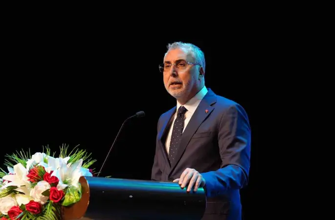 Bakan Vedat Işıkhan: "İşsizlik oranı, 2012 yılından itibaren en düşük seviyesine geriledi"
