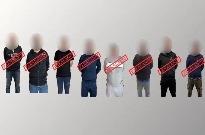 Bakan Yerlikaya: "Kırmızı bültenle aradığımız 6, ulusal seviyede aradığımız 2 suçluyu ülkemize getirdik"