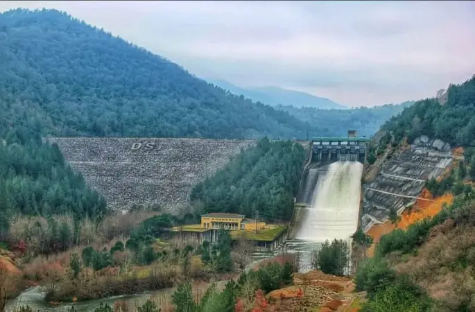 Balıkesir’deki yağışlar barajlara can oldu
