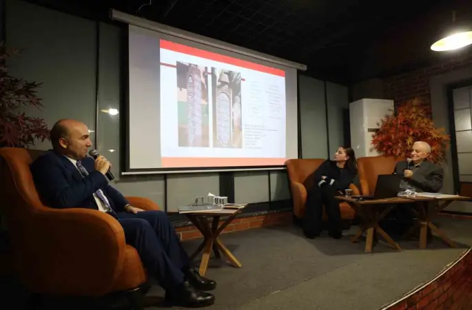 Başiskele’de "Osmanlı’da Mezar Taşları ve Edebiyatı" konuşuldu
