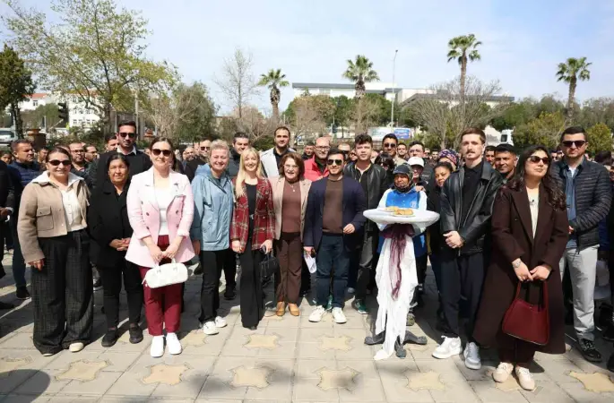 Başkan Gençay, belediye personeliyle bayramlaştı
