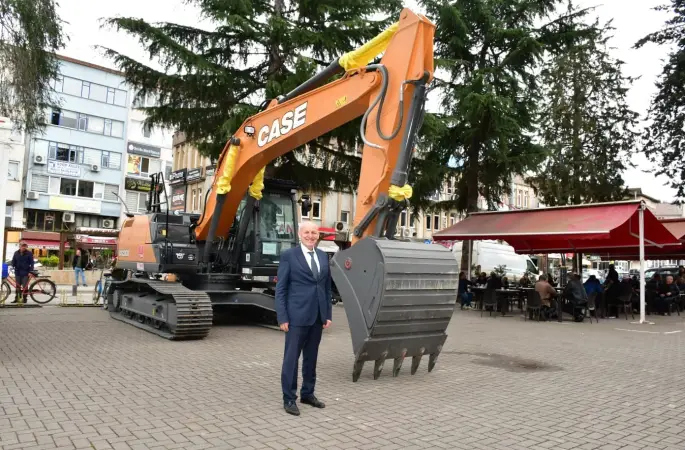 Başkan Kul: "Bahanelerin arkasına değil, makinelerimizin gücüne ve ekibimizin azmine güveniyoruz"
