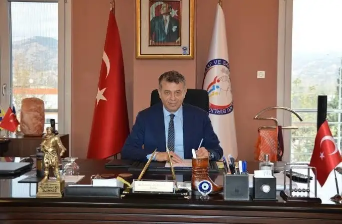 Başkan Künkcü’den APP plaka uyarısı: "1 Nisan’a kadar değiştirin"
