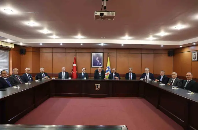 Başkan Memet Aslan OSBÜK zirvesi için Trabzon’da
