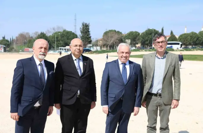 Başkan Özdemir: "Nilüfer’in kalbi ve geleceği satılık değildir"
