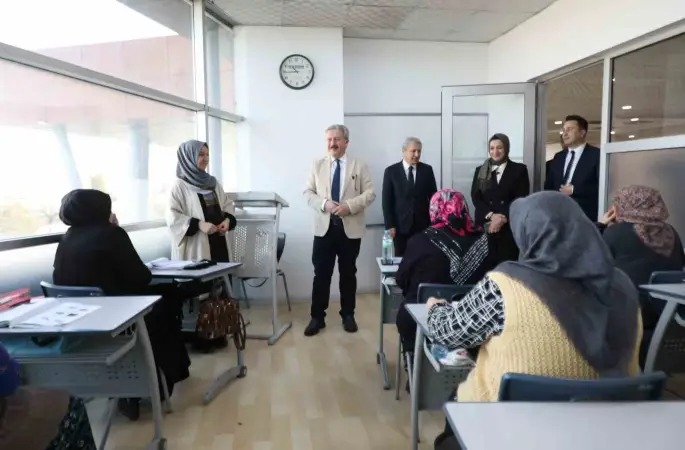 Başkan Palancıoğlu, sosyal tesislerde kursiyerlerle buluştu
