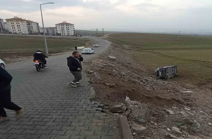 Batman’da otomobil şarampole yuvarlandı: 1 yaralı
